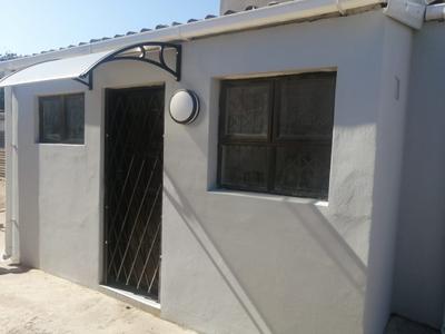 Cottage For Rent in Merebank, Durban